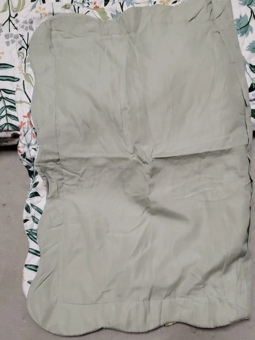 New Queen Floral Botanical Quilted Comforter Set in Sage Green